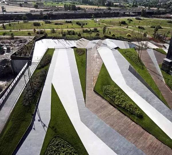 淺議平面構成在園林設計中的應用