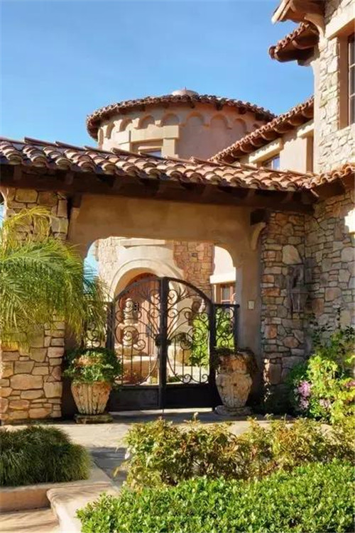 民宿庭院入口可以設(shè)計(jì)成這樣