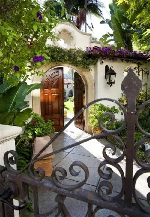 民宿庭院入口可以設(shè)計(jì)成這樣