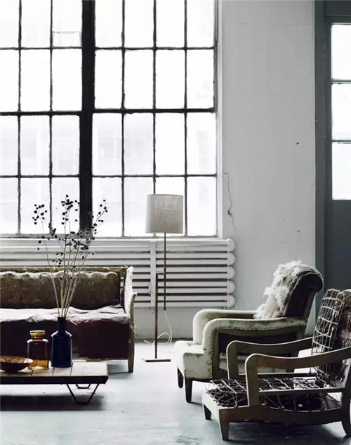 插花入瓶，生活在野