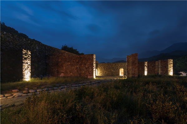 張昕:建筑針灸邏輯下鄉村暗夜激活