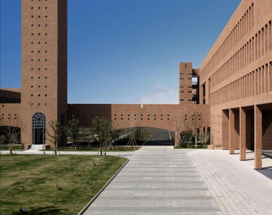 高裕江：中庸建構