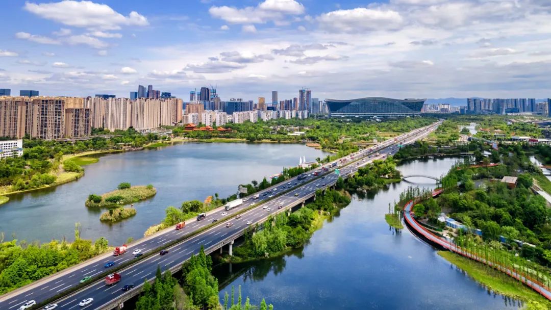 建“公園城市”,要新要美要科學