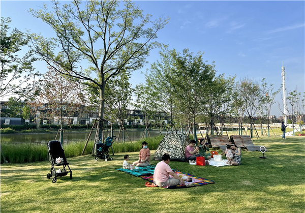 或然景觀丨活力草坪作為生活水岸目的地