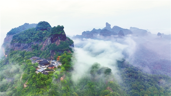 廣東丹霞山：建設(shè)“科學(xué)名山”，爭(zhēng)創(chuàng)國(guó)家公園