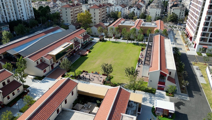 上海兩萬戶工人住宅小區(qū)如何蛻變?yōu)槌鞘懈聵颖荆?></a>
</div>
<div   id=