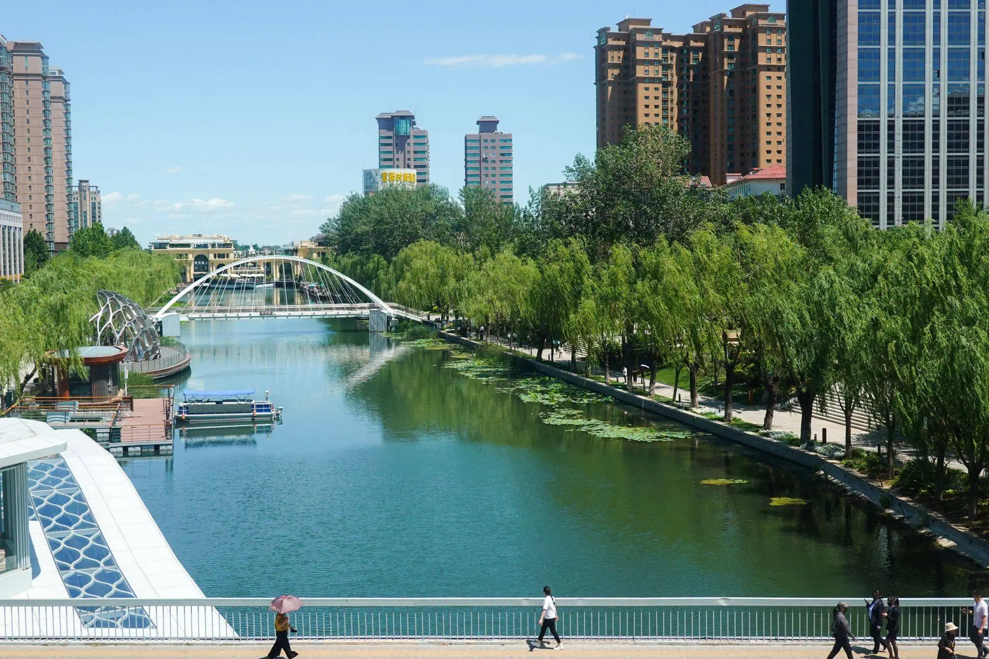 亮馬河壩河貫通 北京朝陽打造世界級(jí)濱水經(jīng)濟(jì)區(qū)